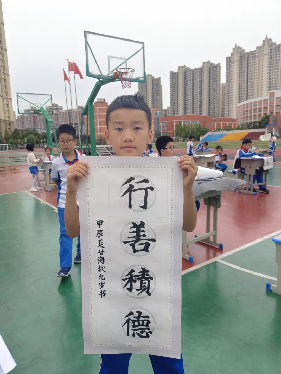 蕲春县实验小学漕河校区开展“ 妙笔绘童心翰墨书未来”百人现场书画活动-第31张图片-蕲春在线